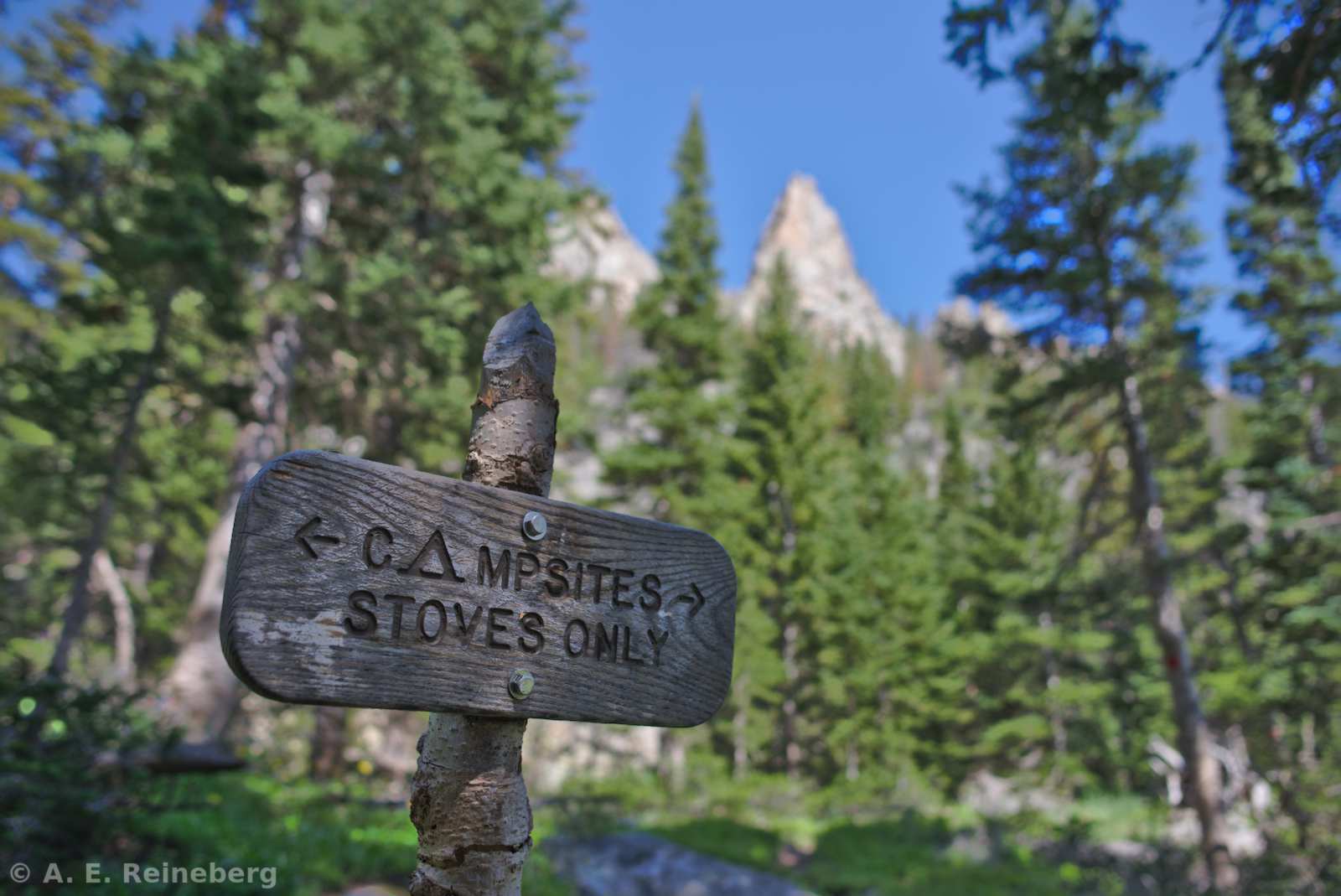 Summer hiking in Rocky Mountain National Park