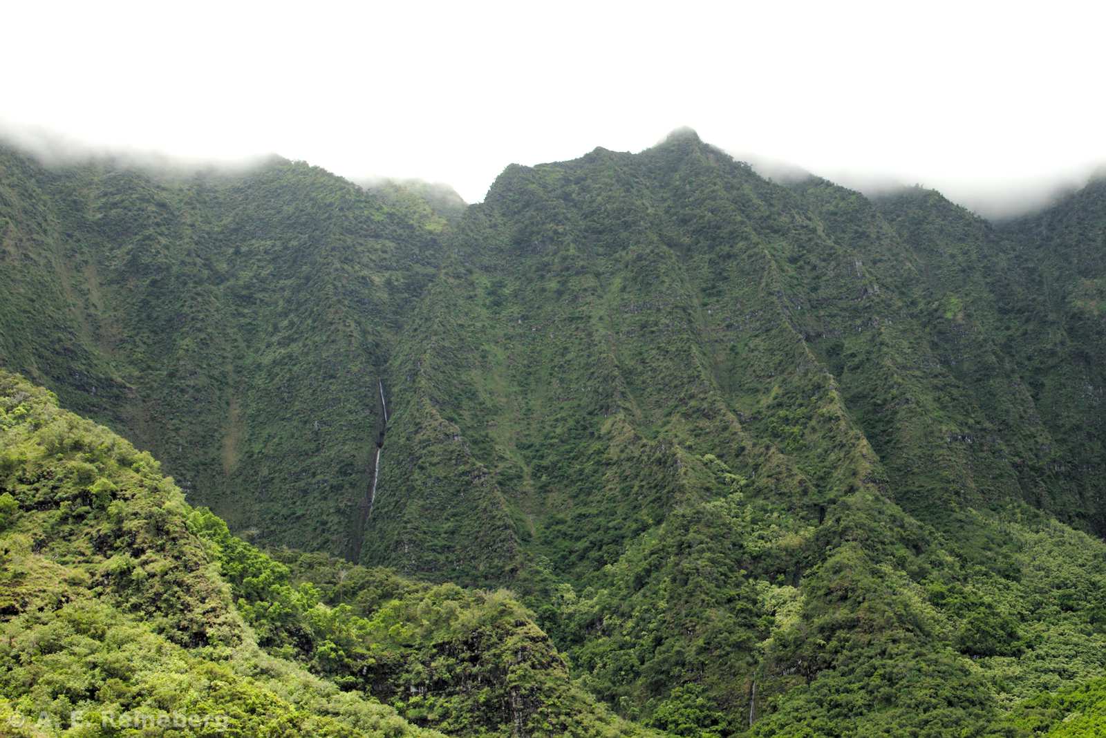 Backpacking the kalalau traiil