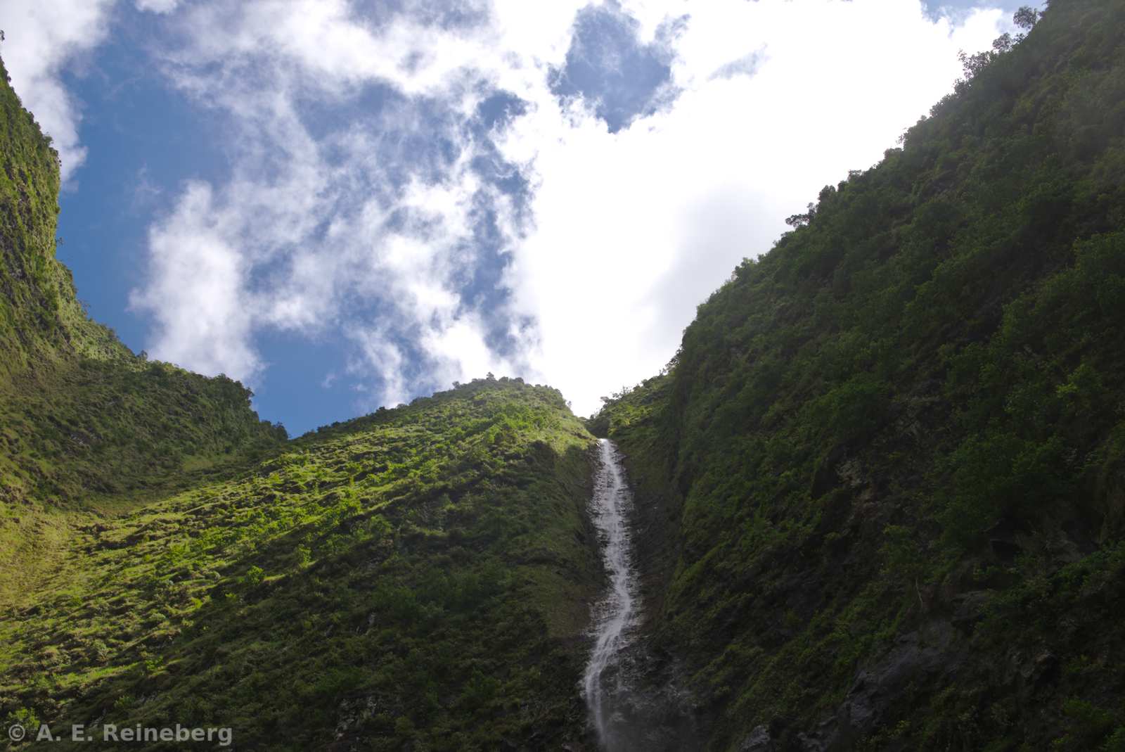 Backpacking the kalalau traiil
